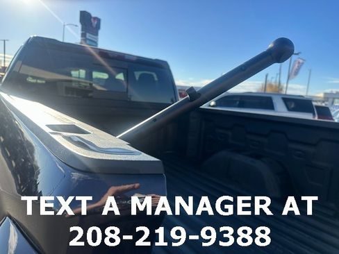 Used 2022 GMC Sierra 1500 AT4 w/ AT4 Premium Package image 14