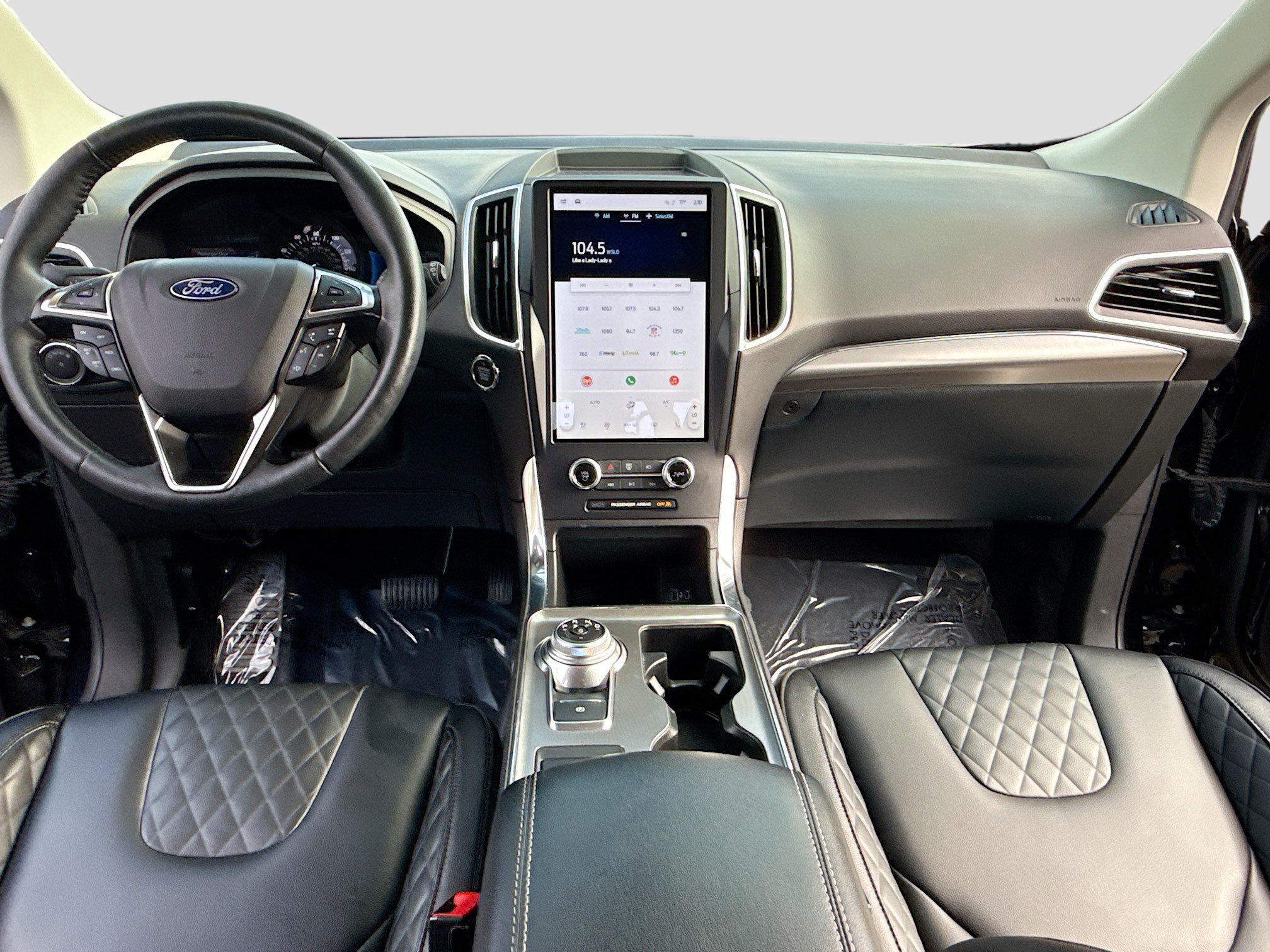 Used 2024 Ford Edge Titanium AWD/4WD image 3