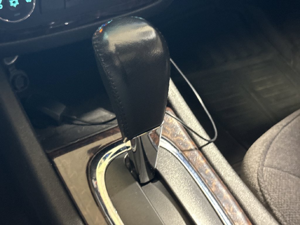 Used 2013 Chevrolet Impala LT w/ LT Sunroof Package FWD image 16