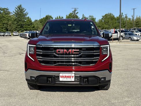 Used 2022 GMC Sierra 1500 SLT w/ SLT Premium Package image 2