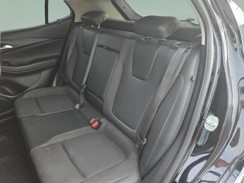 Used 2023 Buick Encore GX Select w/ Sport Touring Package FWD image 21