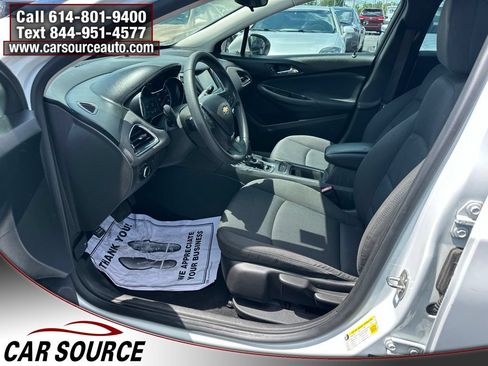Used 2016 Chevrolet Cruze LT FWD image 8