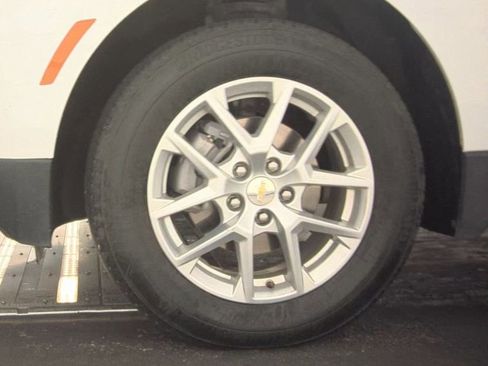 Used 2024 Chevrolet Equinox LT image 22