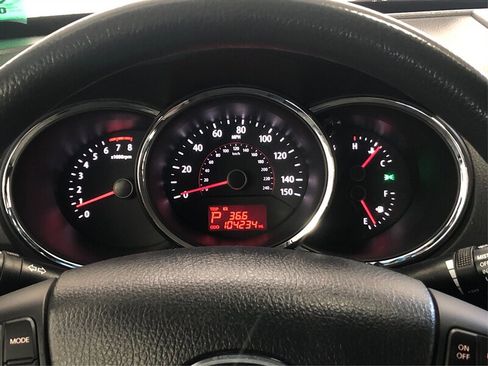 Used 2012 Kia Sorento LX image 13