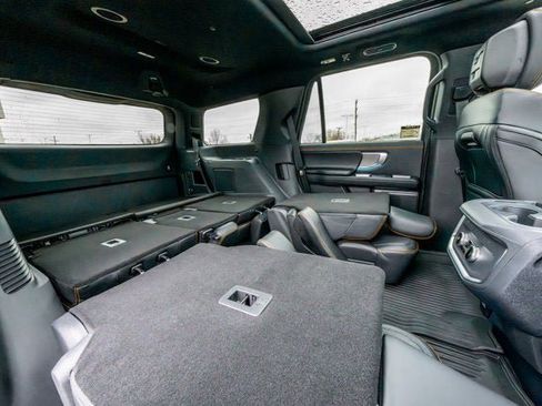 New 2026 Ford Expedition Tremor image 15