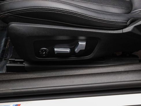 Used 2023 BMW M440i Convertible w/ Premium Package image 20