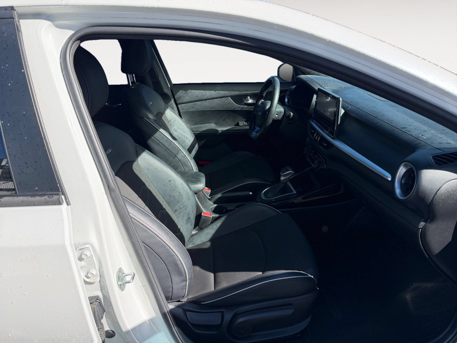 Used 2023 Kia Forte GT-Line FWD image 15