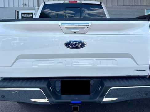 Used 2018 Ford F150 Lariat w/ Equipment Group 502A Luxury AWD/4WD image 5