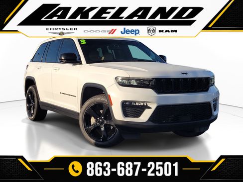 Used 2023 Jeep Grand Cherokee Limited w/ Black Appearance Package RWD image 1