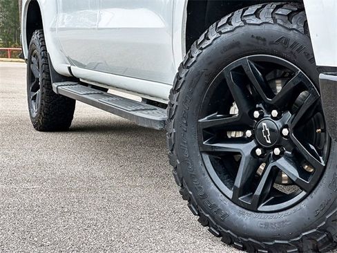Used 2024 Chevrolet Silverado 1500 LT Trail Boss w/ Protection Package image 2