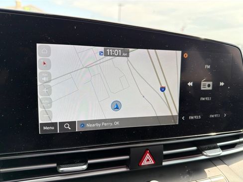 Used 2025 Hyundai Elantra SEL FWD image 35