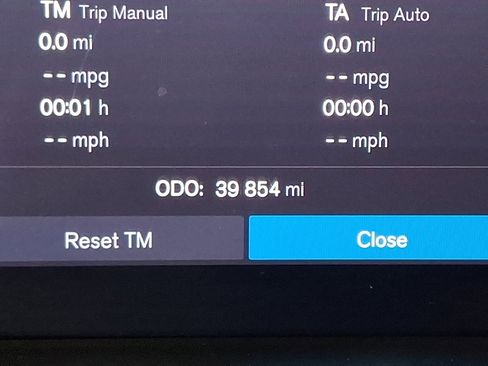 Certified 2023 Volvo XC40 B5 Core w/ Convenience Package AWD/4WD image 18