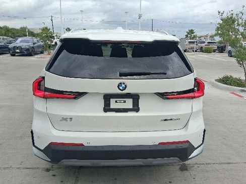 Used 2023 BMW X1 xDrive28i AWD/4WD image 5