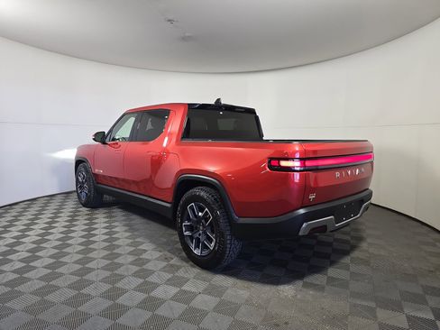 Used 2022 Rivian R1T Launch Edition image 3