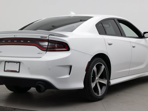 Used 2019 Dodge Charger GT RWD image 7