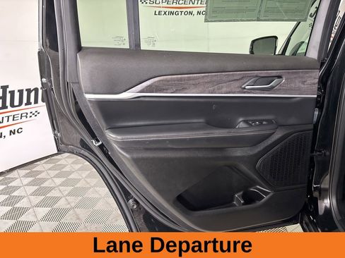 Used 2023 Jeep Grand Cherokee L Limited w/ Luxury Tech Group II image 20