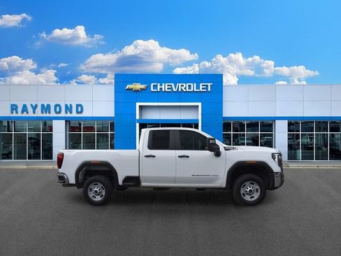 Certified 2024 GMC Sierra 2500 Pro w/ Convenience Package AWD/4WD image 2