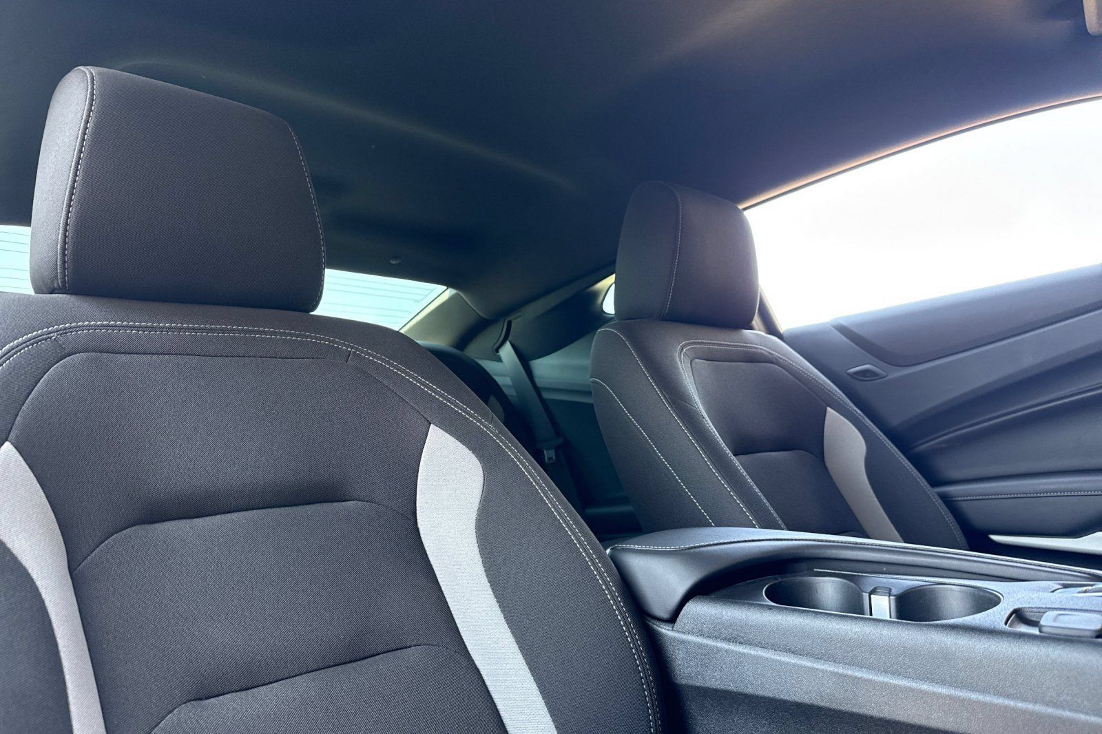 Used 2022 Chevrolet Camaro LT w/ RS Package RWD image 16