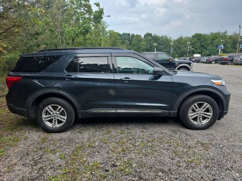 Used 2022 Ford Explorer XLT w/ Class IV Trailer Tow Package AWD/4WD image 9