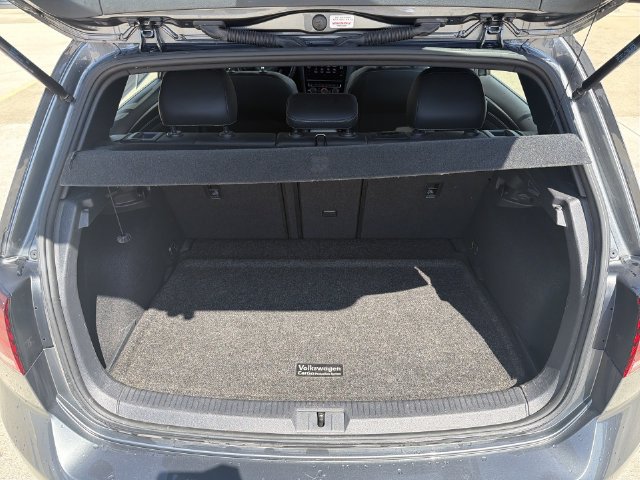 Used 2019 Volkswagen Golf R 4-Door AWD/4WD image 31