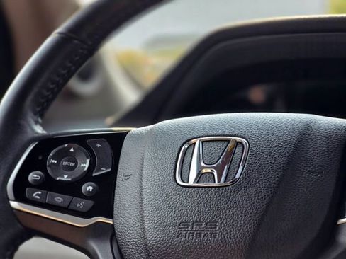 Used 2022 Honda Pilot Touring image 13