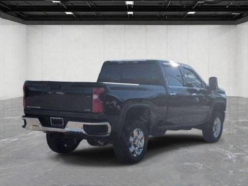 Used 2021 Chevrolet Silverado 2500 LTZ w/ LTZ Premium Package AWD/4WD image 5