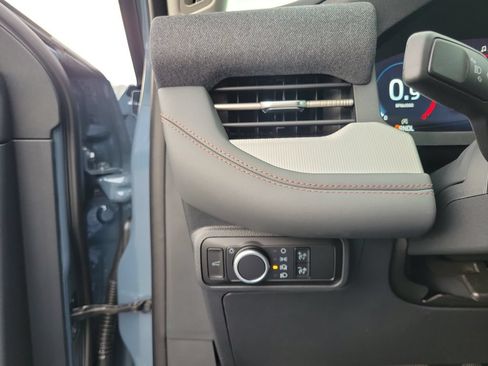 New 2026 Ford Explorer Active AWD/4WD image 22