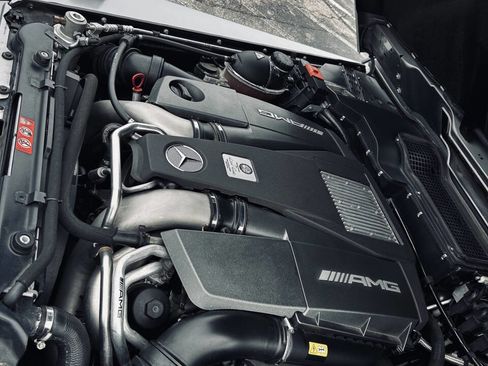 Used 2015 Mercedes-Benz G 63 AMG 4MATIC image 38