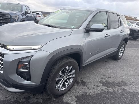 Used 2025 Chevrolet Equinox LT image 7