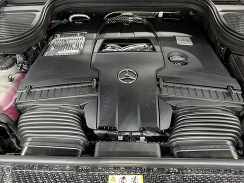 New 2026 Mercedes-Benz GLS 580 4MATIC image 17