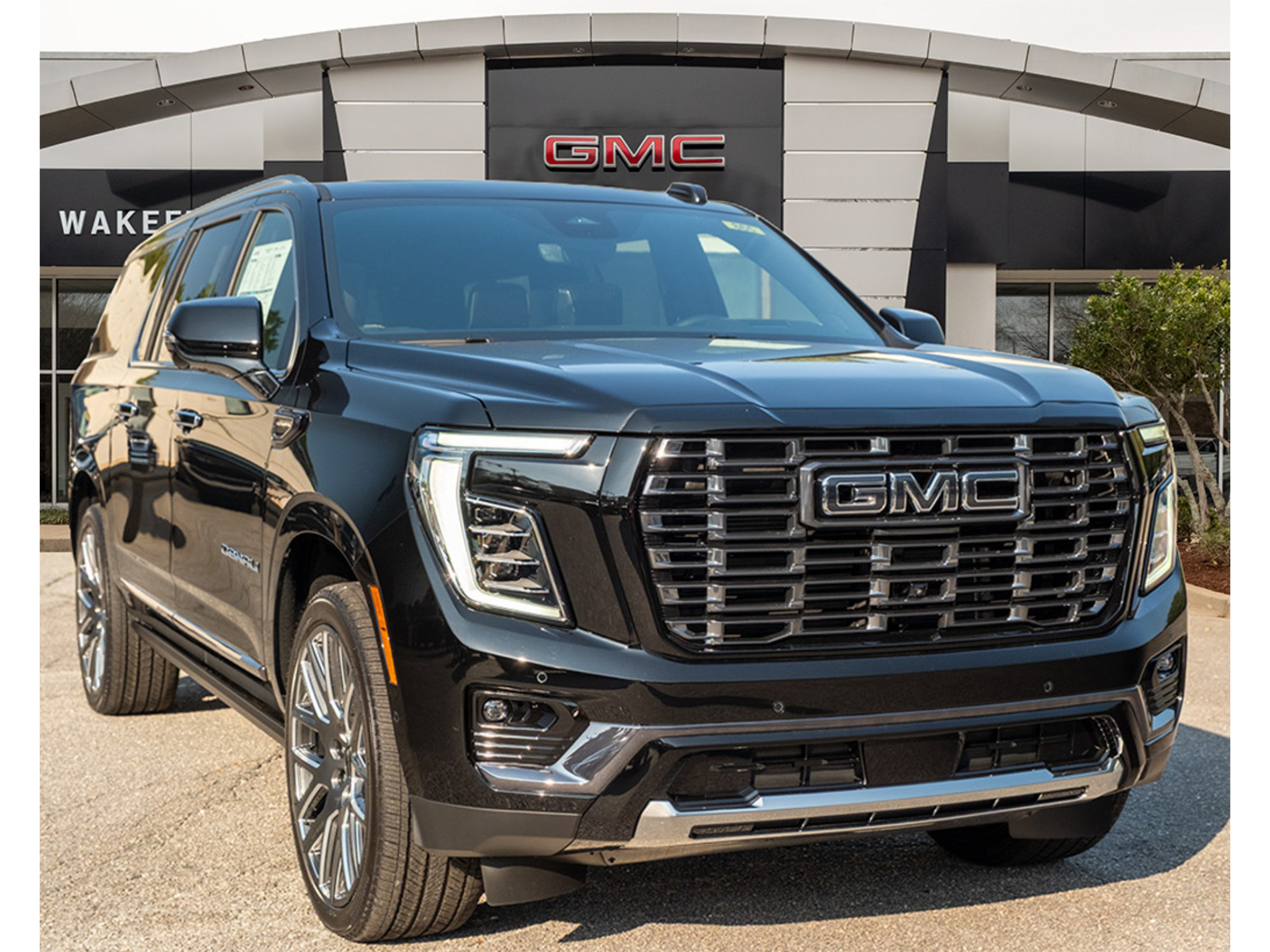New 2026 GMC Yukon XL Denali Ultimate w/ LPO, Floor Liner Package AWD/4WD image 1