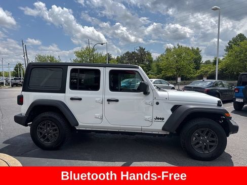 Used 2025 Jeep Wrangler Unlimited Sport AWD/4WD image 8