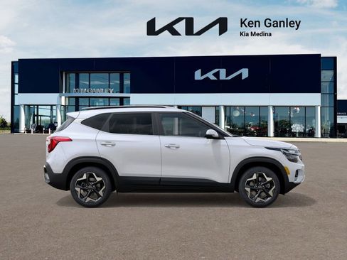 New 2026 Kia Seltos EX image 7
