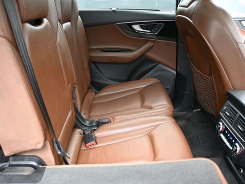 Used 2019 Audi Q7 3.0T Premium Plus w/ Premium Plus Package image 19