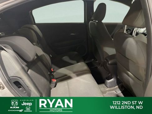 Used 2022 Honda HR-V Sport image 26