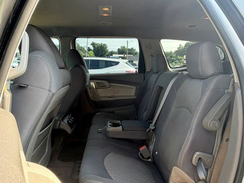 Used 2009 Chevrolet Traverse LT AWD/4WD image 23