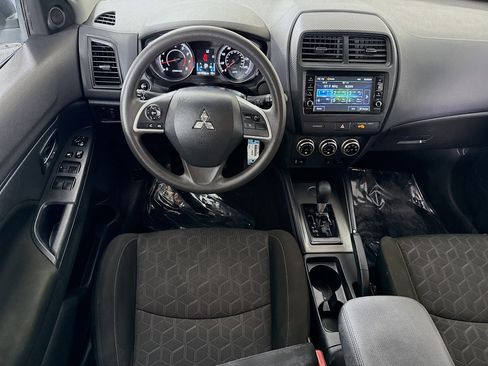 Used 2021 Mitsubishi Outlander Sport ES FWD image 17