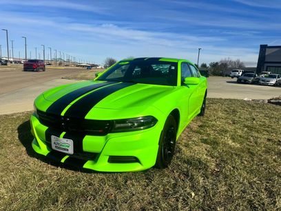 Used 2019 Dodge Charger SXT w/ Leather Interior Group