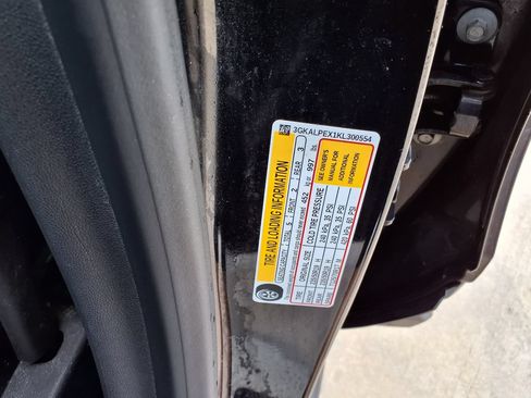 Used 2019 GMC Terrain SLT FWD image 32