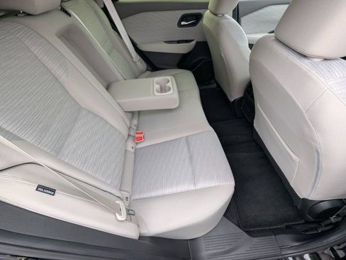 Certified 2023 Nissan Rogue SV AWD/4WD image 13