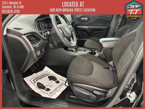 Used 2019 Jeep Cherokee Latitude w/ Popular Appearance Group FWD image 37