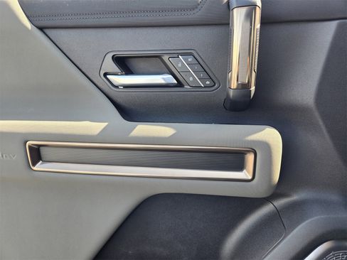 Used 2024 GMC Hummer EV 3X image 21