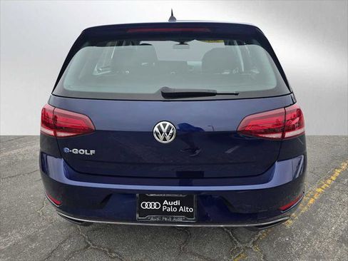 Used 2019 Volkswagen e-Golf SE w/ Driver Assistance Package FWD image 4