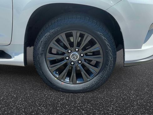 Used 2023 Lexus GX 460 Luxury w/ Sport Design Package AWD/4WD image 7