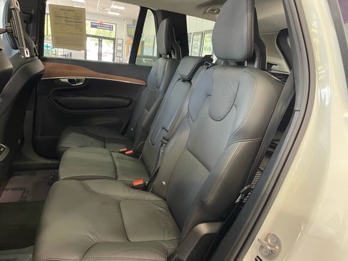 Used 2025 Volvo XC90 B5 Plus w/ Protection Package Premier AWD/4WD image 34