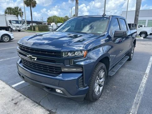 Used 2022 Chevrolet Silverado 1500 RST w/ Convenience Package II image 3