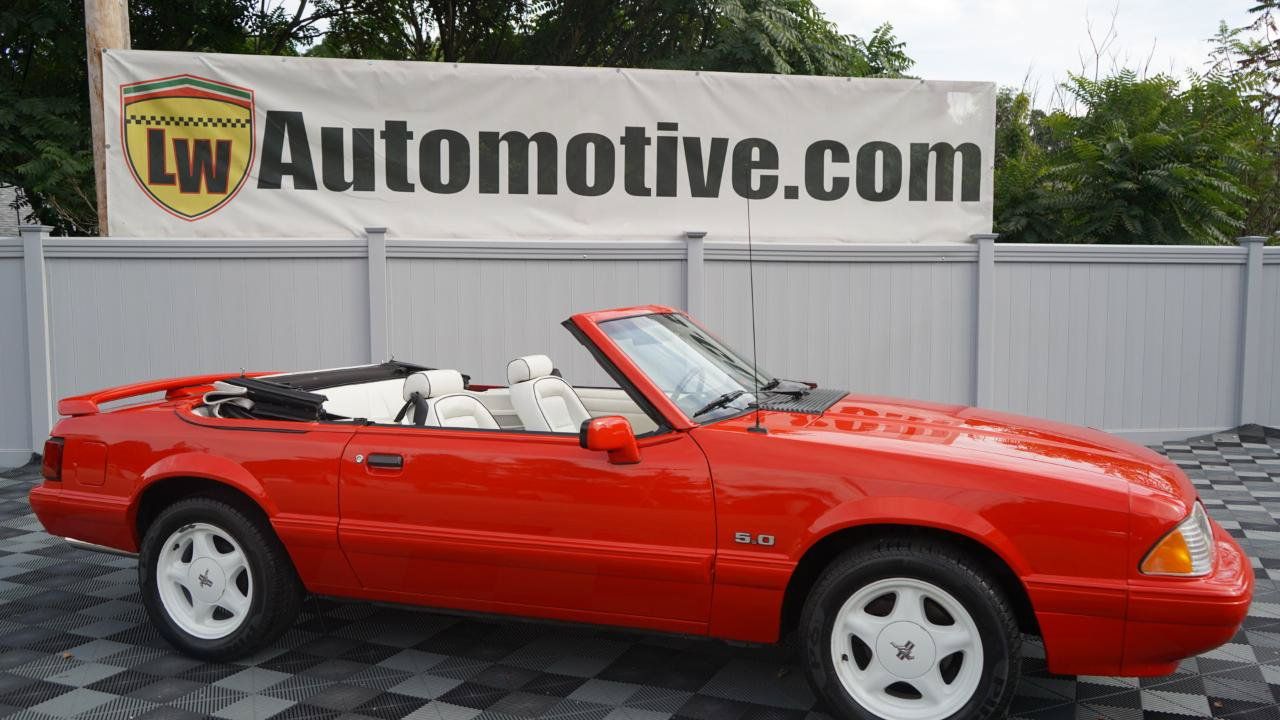 Used 1992 Ford Mustang LX RWD image 4