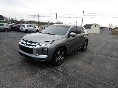Used 2020 Mitsubishi Outlander Sport SE image 3