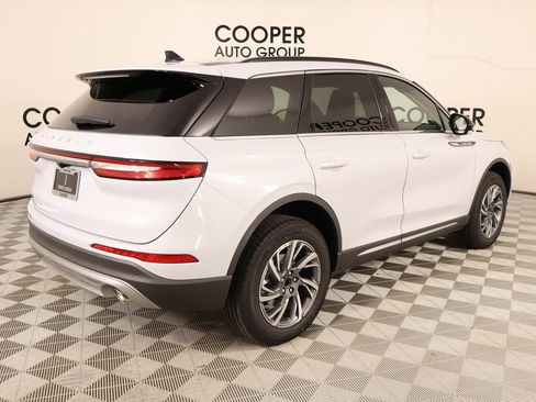 New 2026 Lincoln Corsair Premiere image 21