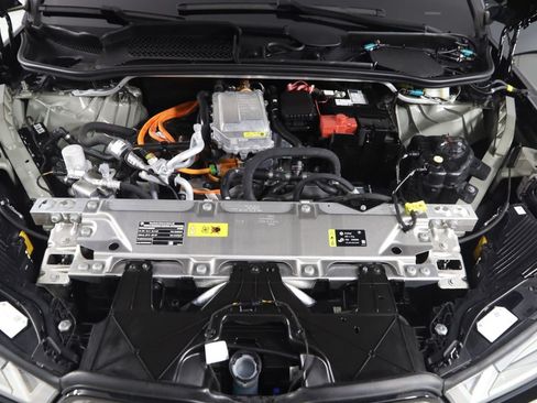 Used 2024 BMW iX xDrive50 w/ Premium Package AWD/4WD image 54